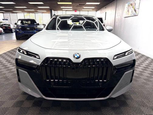 Gray Metallic 2023 BMW 740 i