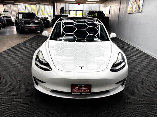 Pearl White Multi 2018 Tesla Model 3 Long Range