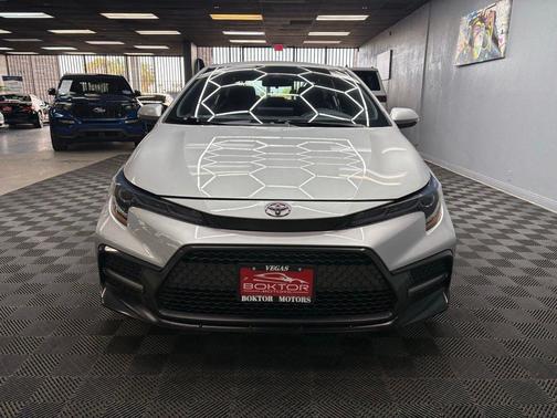 Classic Silver Metallic 2022 Toyota Corolla SE