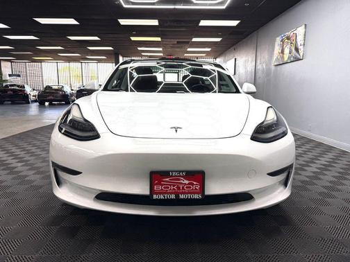 Pearl White Multi 2018 Tesla Model 3 Long Range