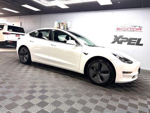 Pearl White Multi 2018 Tesla Model 3 Long Range