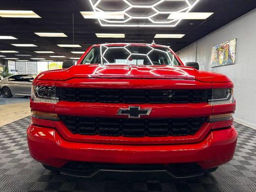 2018 Chevrolet Silverado 1500 Custom