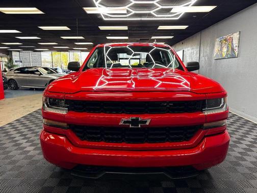 2018 Chevrolet Silverado 1500 Custom