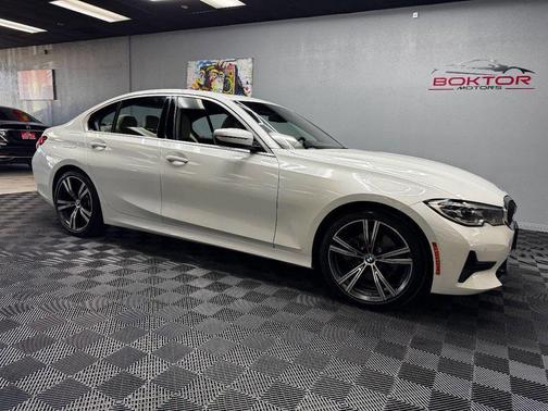 2019 BMW 330 i