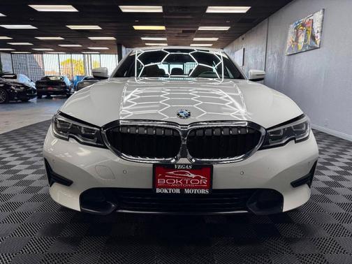 2019 BMW 330 i
