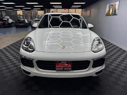 2018 Porsche Cayenne Base