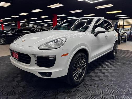 2018 Porsche Cayenne Base