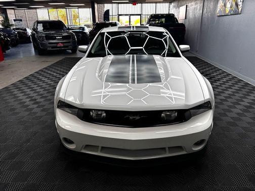 Performance White 2011 Ford Mustang GT Premium