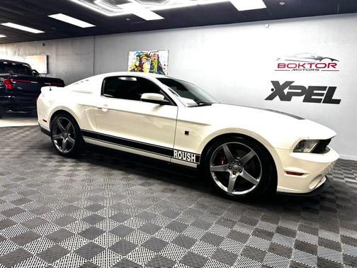 Performance White 2011 Ford Mustang GT Premium