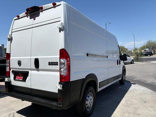Bright White Clearcoat 2023 RAM ProMaster 2500 High Roof