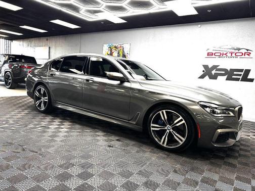 2016 BMW 750 i
