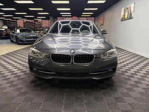 2018 BMW 330 i