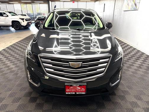 Manhattan Noir Metallic 2019 Cadillac XT5 Luxury
