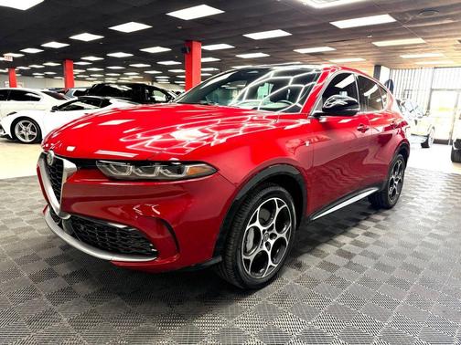 Rosso 2024 Alfa Romeo Tonale Ti