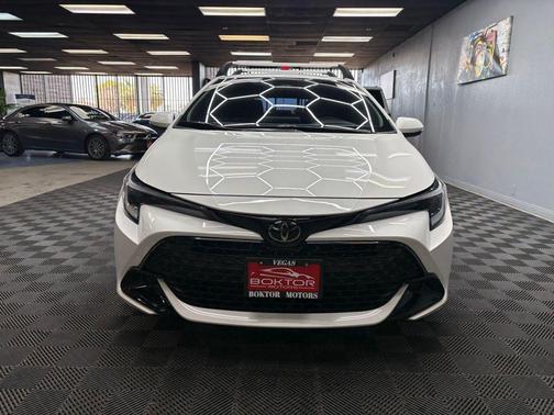 Ice 2024 Toyota Corolla Hatchback SE