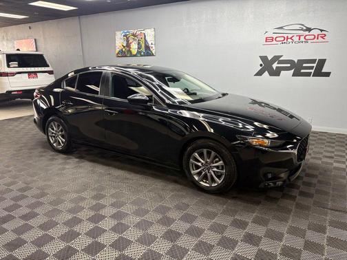 Jet Black Mica 2021 Mazda Mazda3 FWD