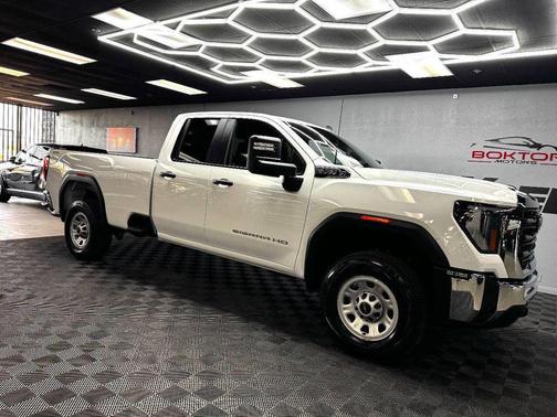 Summit White 2024 GMC Sierra 2500 Pro