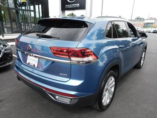 Photo 3 of 26 of 2020 Volkswagen Atlas Cross Sport 3.6L V6 SE w/Technology