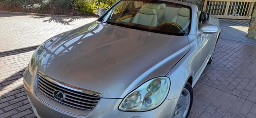 2004 Lexus SC 430 Base