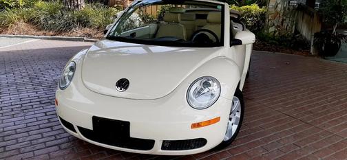 Creme With Factory Camel Tan Top 2007 Volkswagen New Beetle 2.5