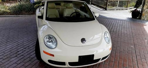 Creme With Factory Camel Tan Top 2007 Volkswagen New Beetle 2.5