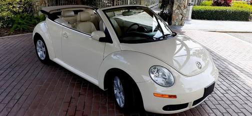 Creme With Factory Camel Tan Top 2007 Volkswagen New Beetle 2.5