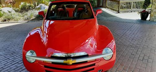 REDLINE RED CLEARCOAT 2004 Chevrolet SSR Retractable Hardtop