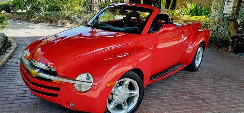 REDLINE RED CLEARCOAT 2004 Chevrolet SSR Retractable Hardtop