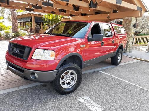 2006 Ford F-150 XLT SuperCrew