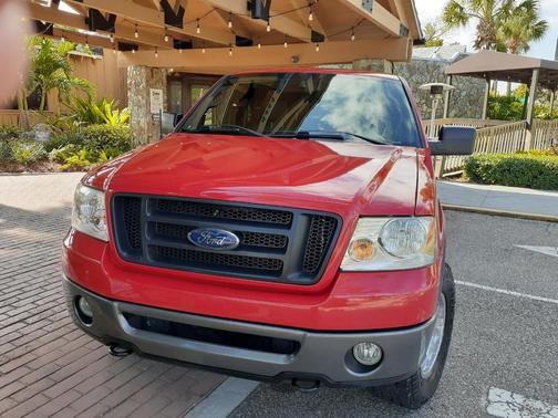 2006 Ford F-150 XLT SuperCrew
