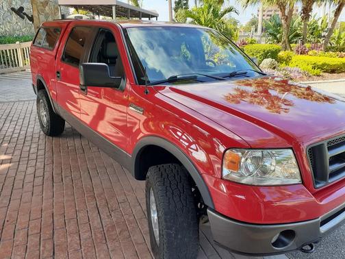 2006 Ford F-150 XLT SuperCrew