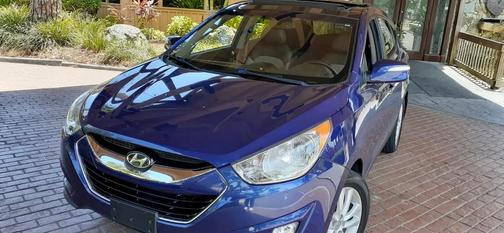 Deep Iris Blue Clearcoat Metallic 2013 Hyundai TUCSON Limited