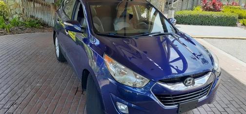 Deep Iris Blue Clearcoat Metallic 2013 Hyundai TUCSON Limited