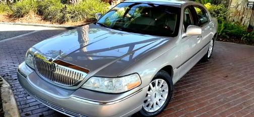 2007 Lincoln Town Car Signature