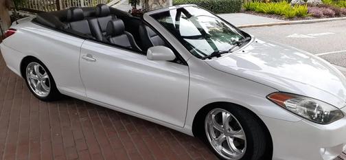 Pearl White 2005 Toyota Camry Solara SLE