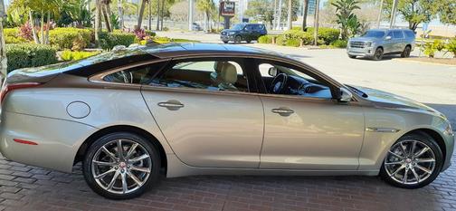 2014 Jaguar XJ XJL Portfolio