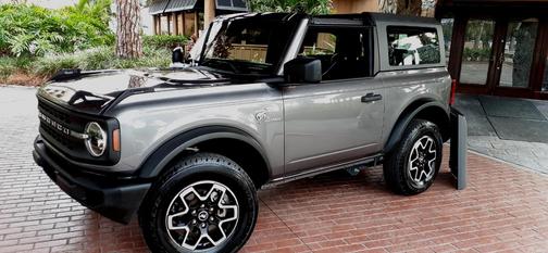 2022 Ford Bronco Base 2-Door