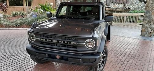 2022 Ford Bronco Base 2-Door