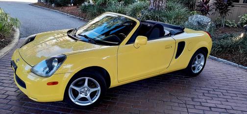 2001 Toyota MR2 2dr Convertible Manual