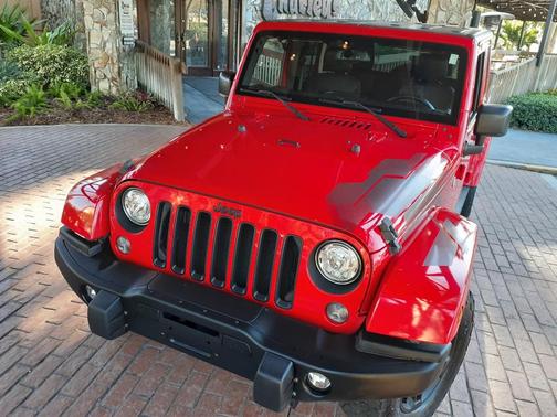 2017 Jeep Wrangler Unlimited Sahara