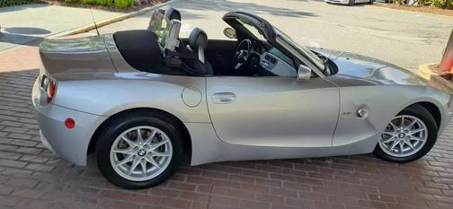 2004 BMW Z4 2.5i Roadster