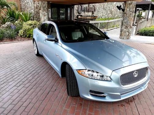 2012 Jaguar XJ Base