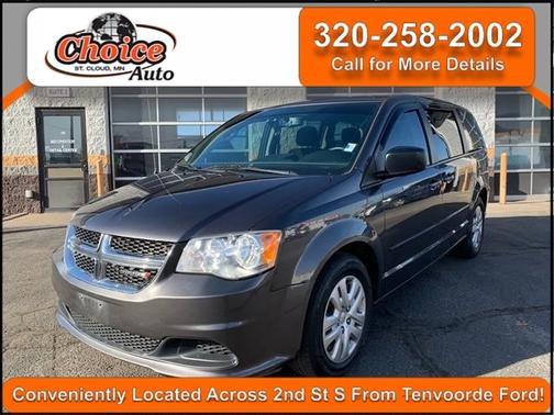 Granite Pearlcoat 2017 Dodge Grand Caravan SE
