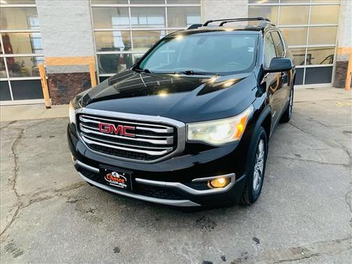 2017 GMC Acadia SLE-2
