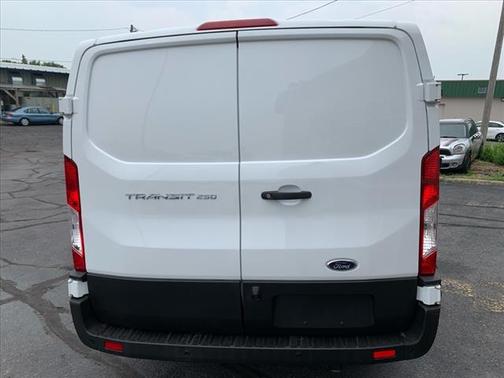 2020 Ford Transit-250 Base