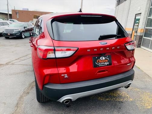 2020 Ford Escape SE