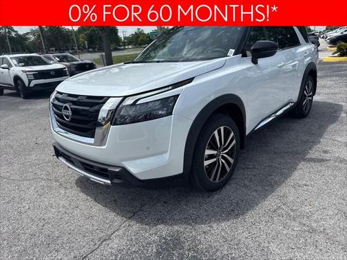 2025 Nissan Pathfinder Platinum FWD