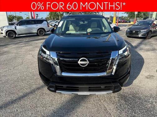 2025 Nissan Pathfinder SL FWD