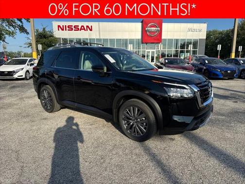 2025 Nissan Pathfinder SL FWD