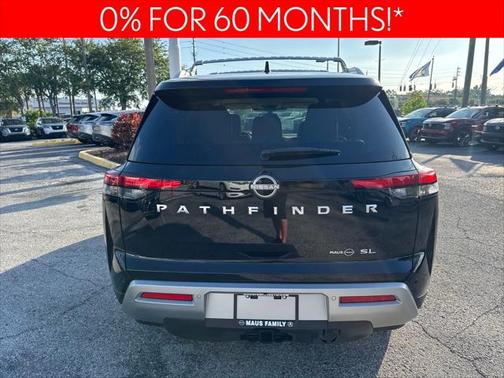 2025 Nissan Pathfinder SL FWD